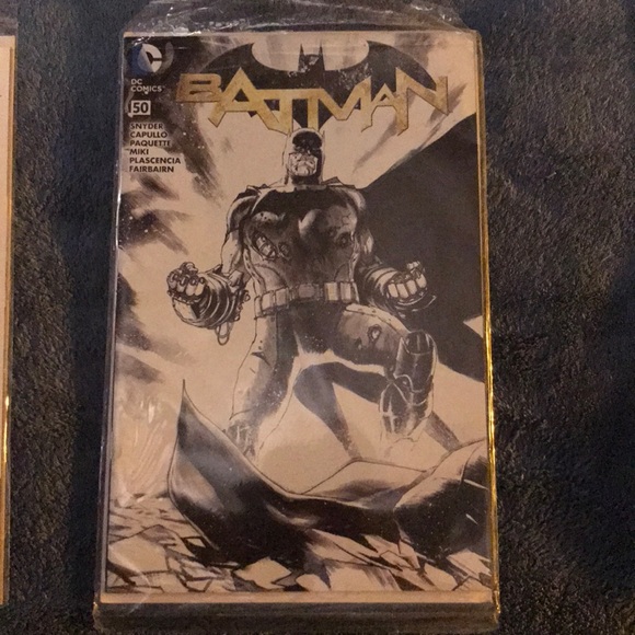 Two DC comics - Picture 3 of 3